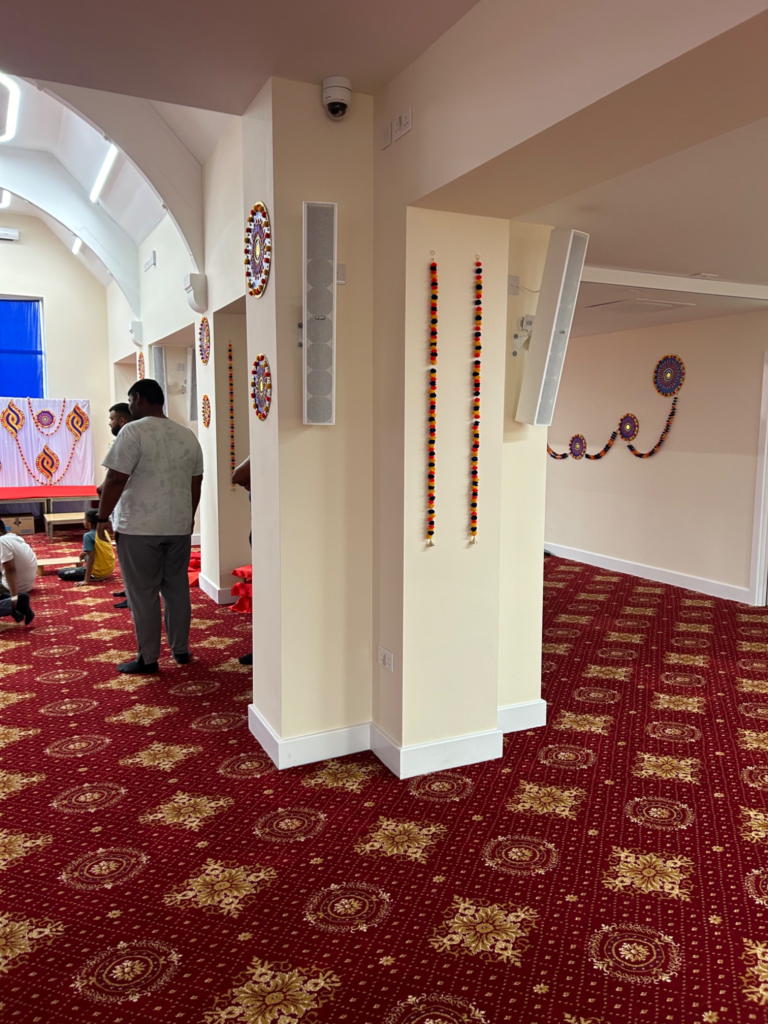 Entertainment lighting installation